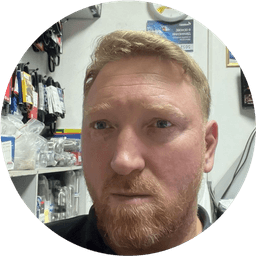 Фото человека, оставившего отзыв